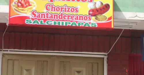 EXQUISITOS CHORIZOS SANTANDEREANOS EXQUISITOS CHORIZOS SANTANDEREANOS